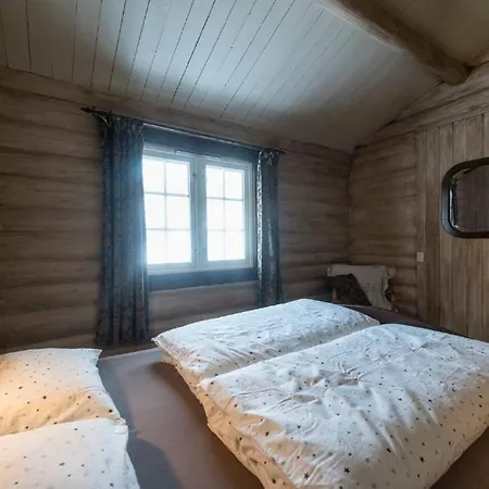 Nyaraló Tveitehaug Cabin, 3-4 Bedroom Close To Center