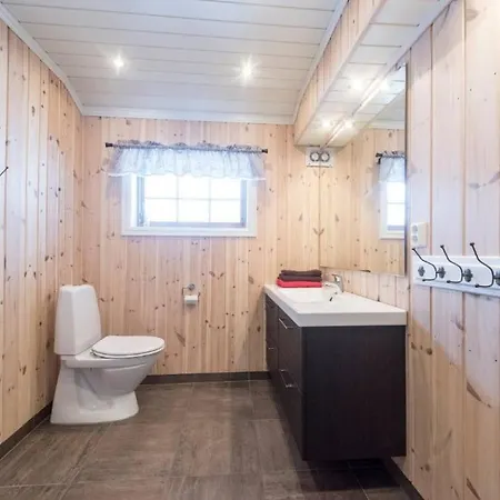 Tveitehaug Cabin, 3-4 Bedroom Close To Center Dom wakacyjny