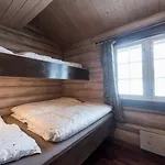 Tveitehaug Cabin, 3-4 Bedroom Close To Center Casa de Férias Ål